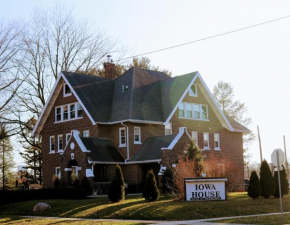 Iowa House Historic Inn, Ames